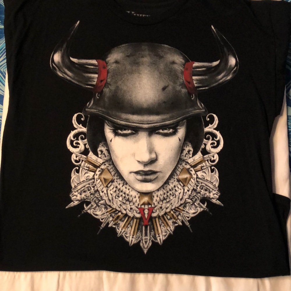 Brian M Cicero’s Mens large vintage woman Viking shirt